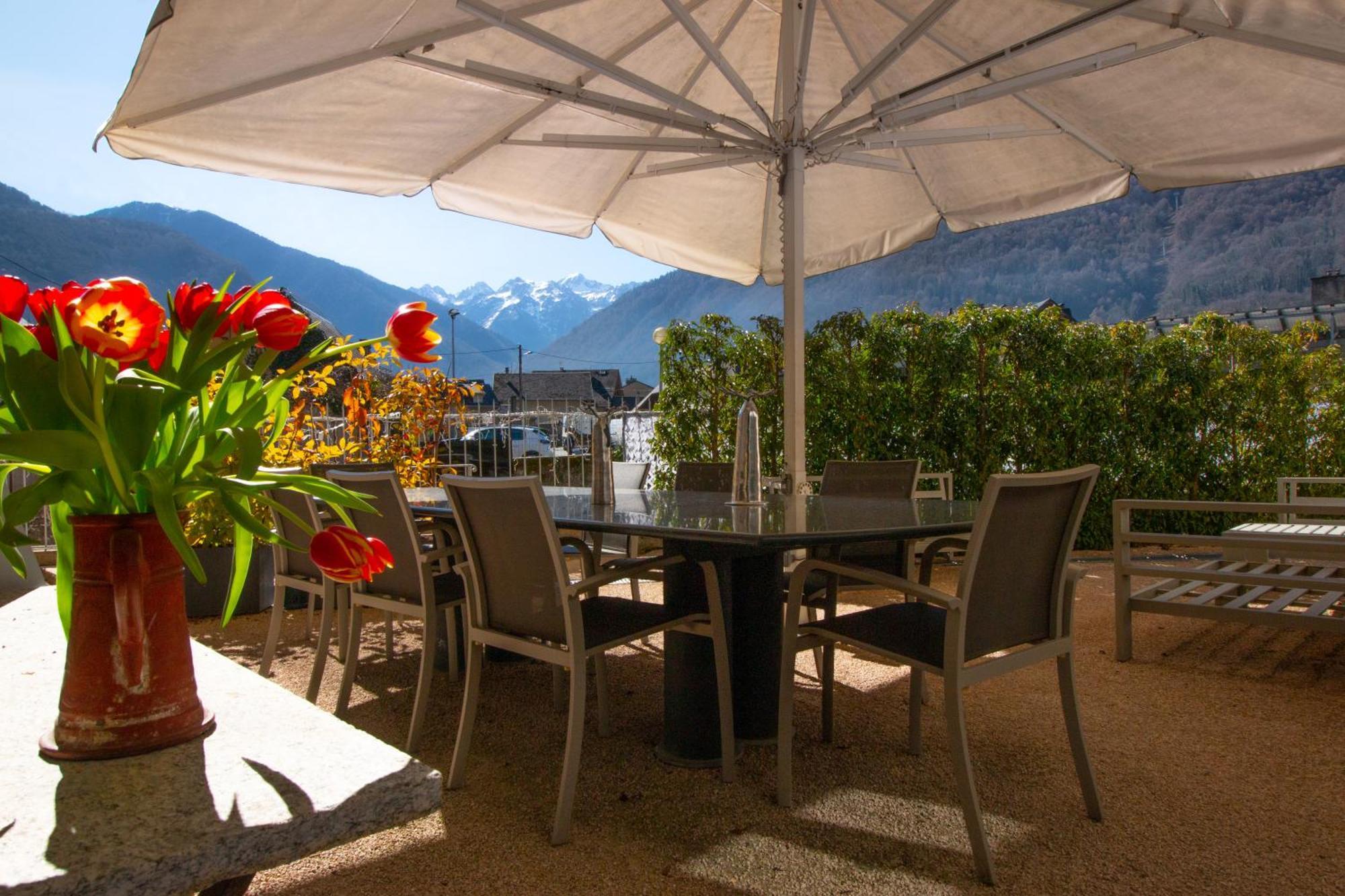 Отель Le 41 Avenue Foch Bagneres-de-Luchon Экстерьер фото